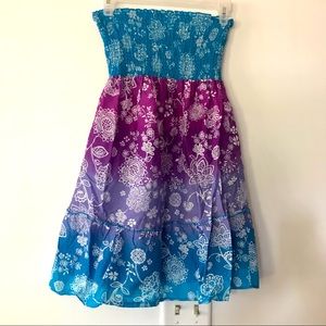 Adorable Halter Top -Colorful -Medium -Like New